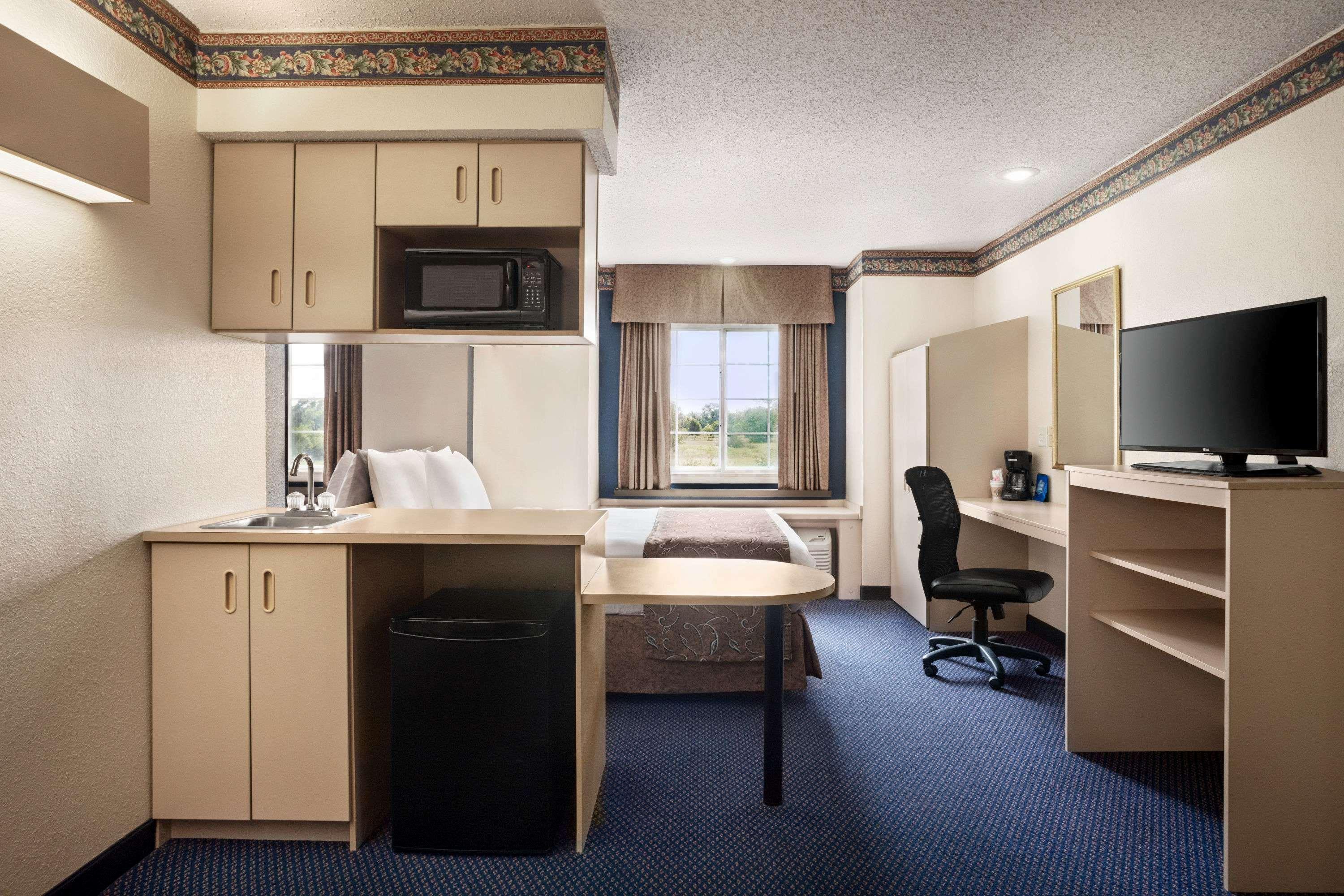 Travelodge By Wyndham Fort Scott Luaran gambar
