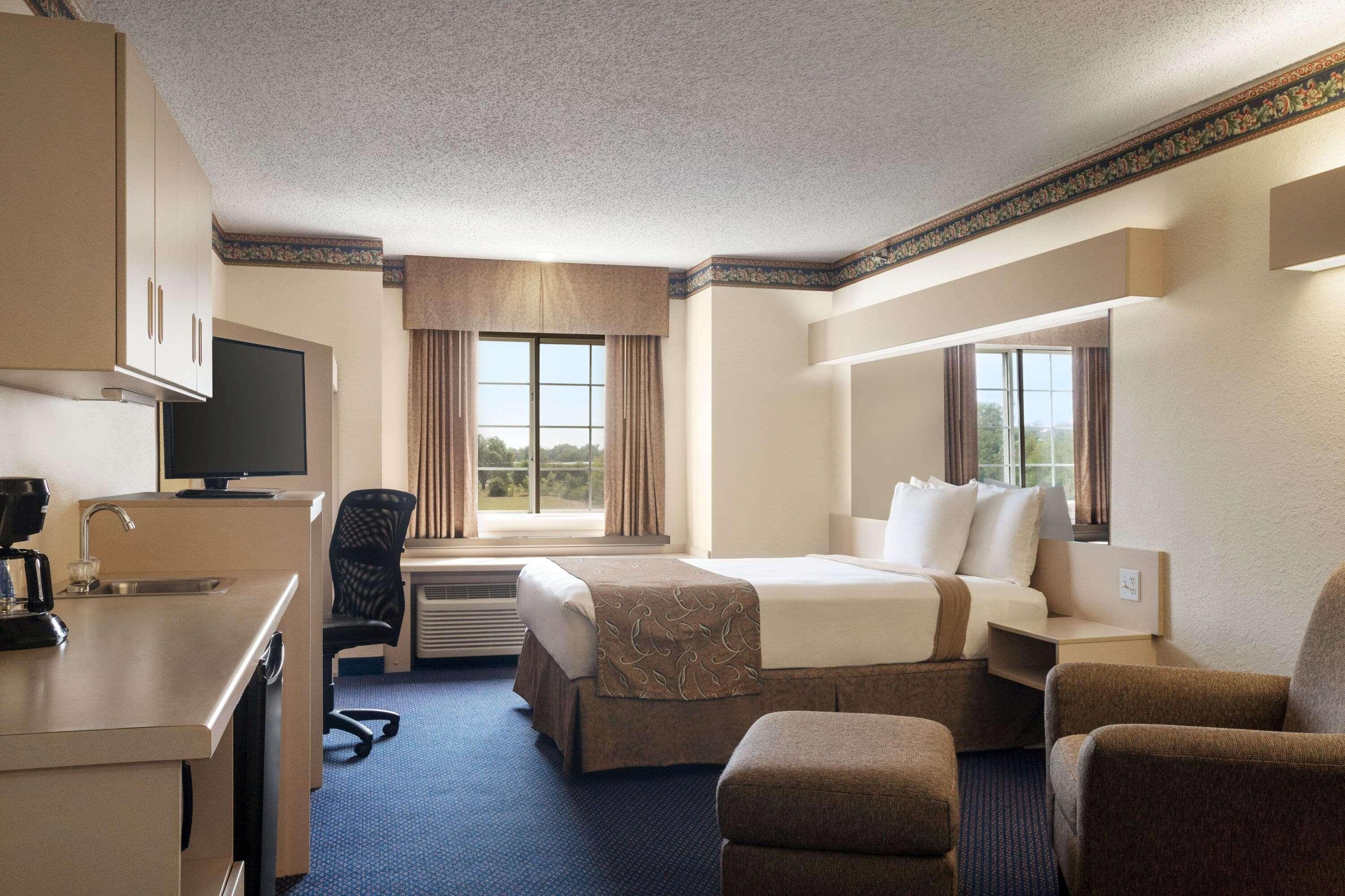 Travelodge By Wyndham Fort Scott Luaran gambar