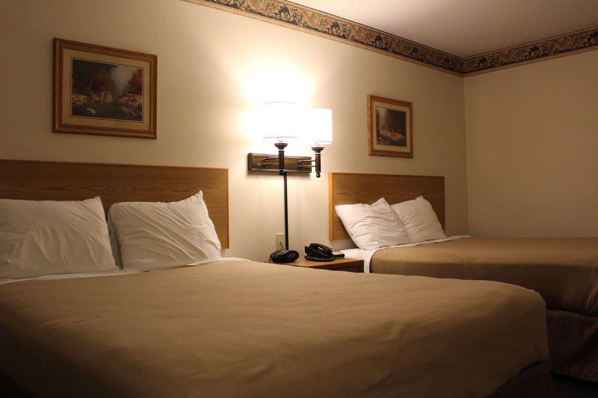 Travelodge By Wyndham Fort Scott Luaran gambar