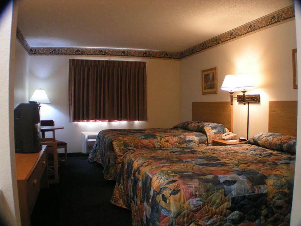 Travelodge By Wyndham Fort Scott Luaran gambar