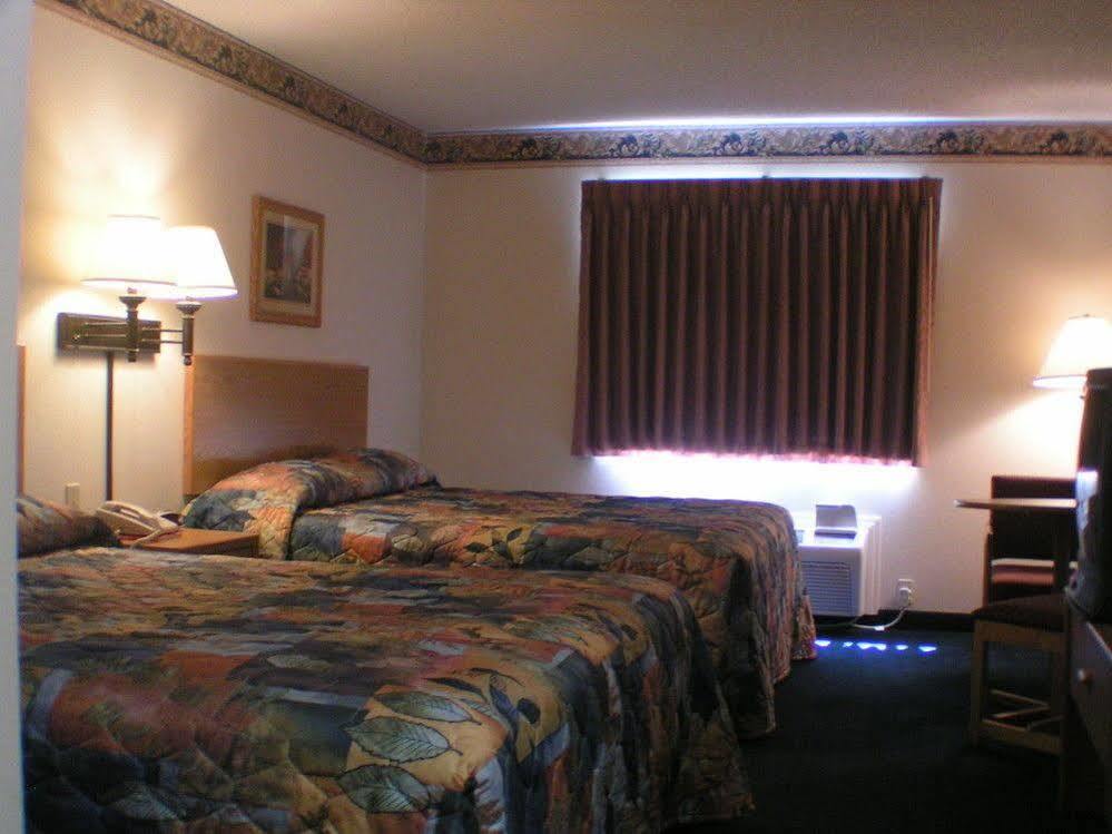 Travelodge By Wyndham Fort Scott Luaran gambar