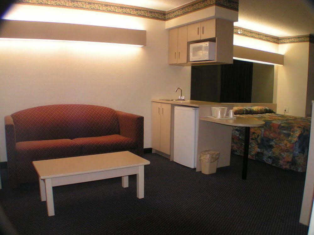 Travelodge By Wyndham Fort Scott Luaran gambar