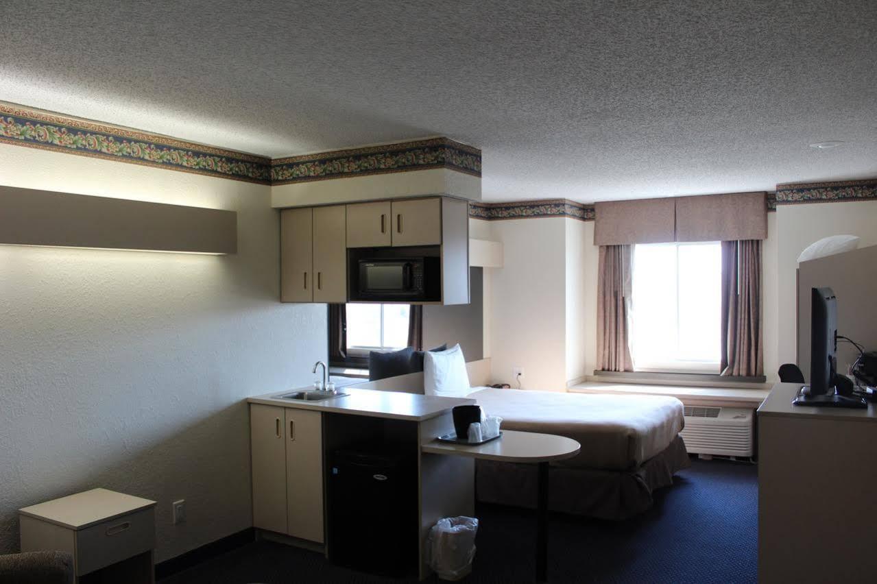 Travelodge By Wyndham Fort Scott Luaran gambar